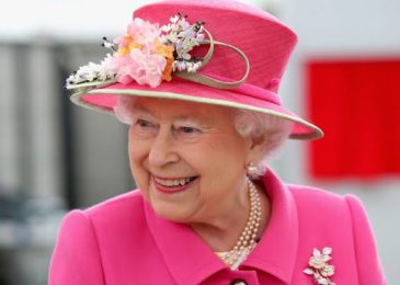 Queen Elizabeth Hiring to Run their Social Media Channels ‘Digital Engagement’ Expert